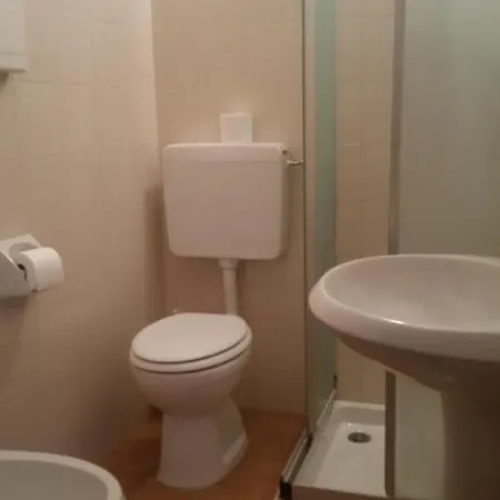 Triestina Hotell 2*