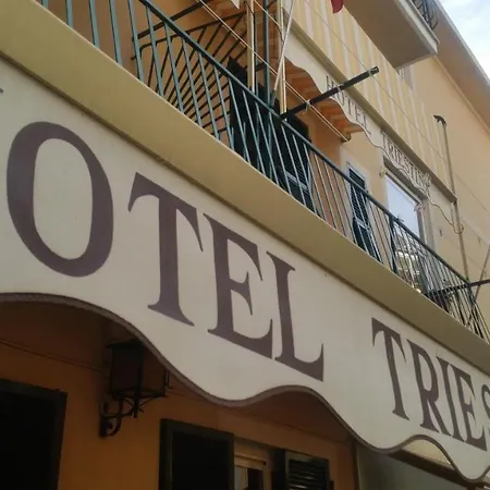 Hotell Triestina 2*