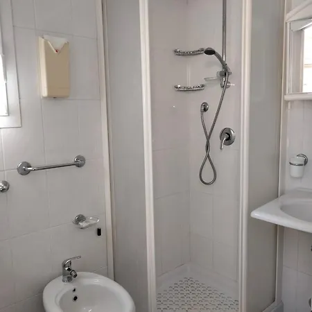 Hotell Triestina 2*
